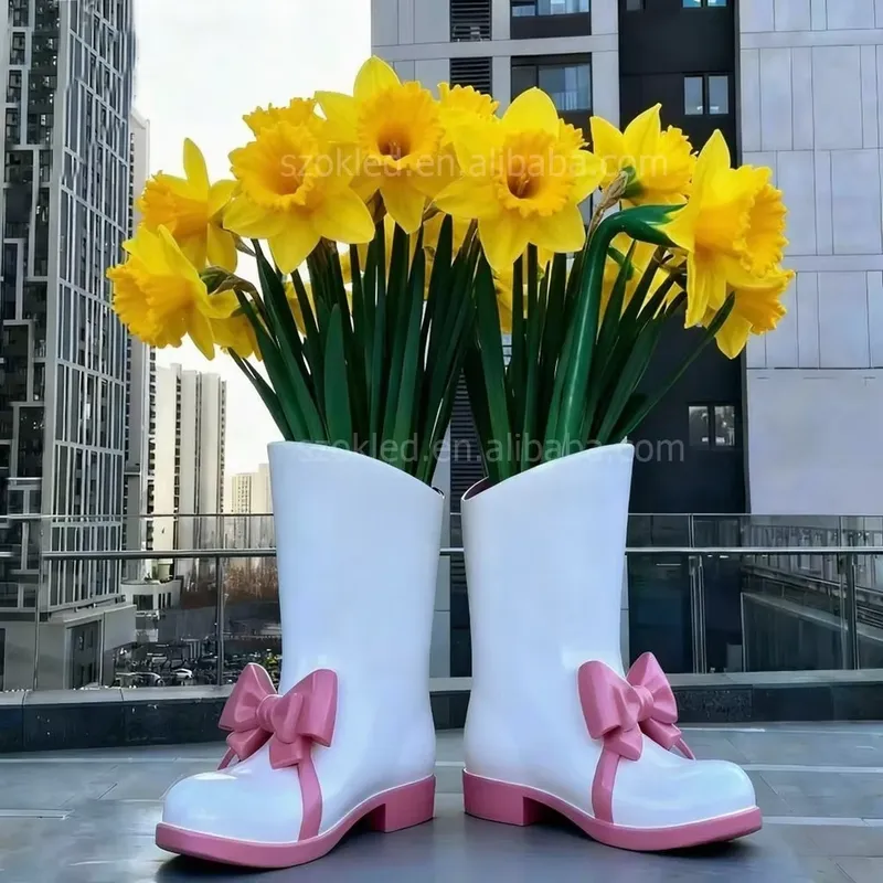 Fiberglas Gerçekçi Çiçek Heyke - Gardening Tools Photo incelemesi ve fiyatı